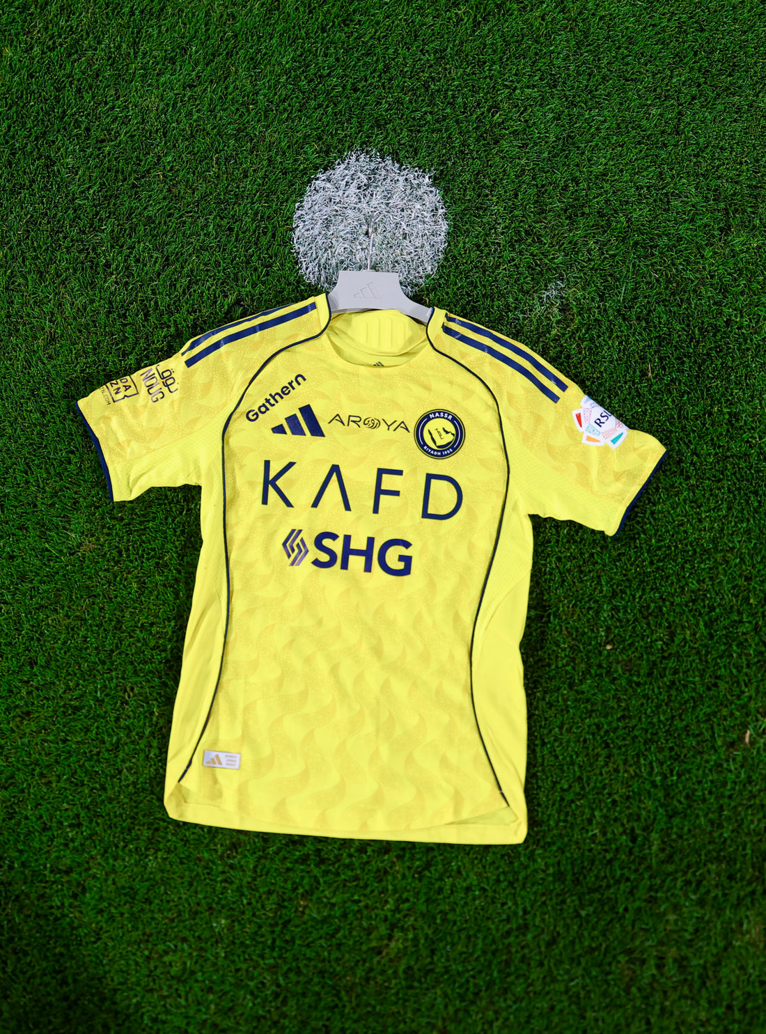 The badge meets the battlefield .