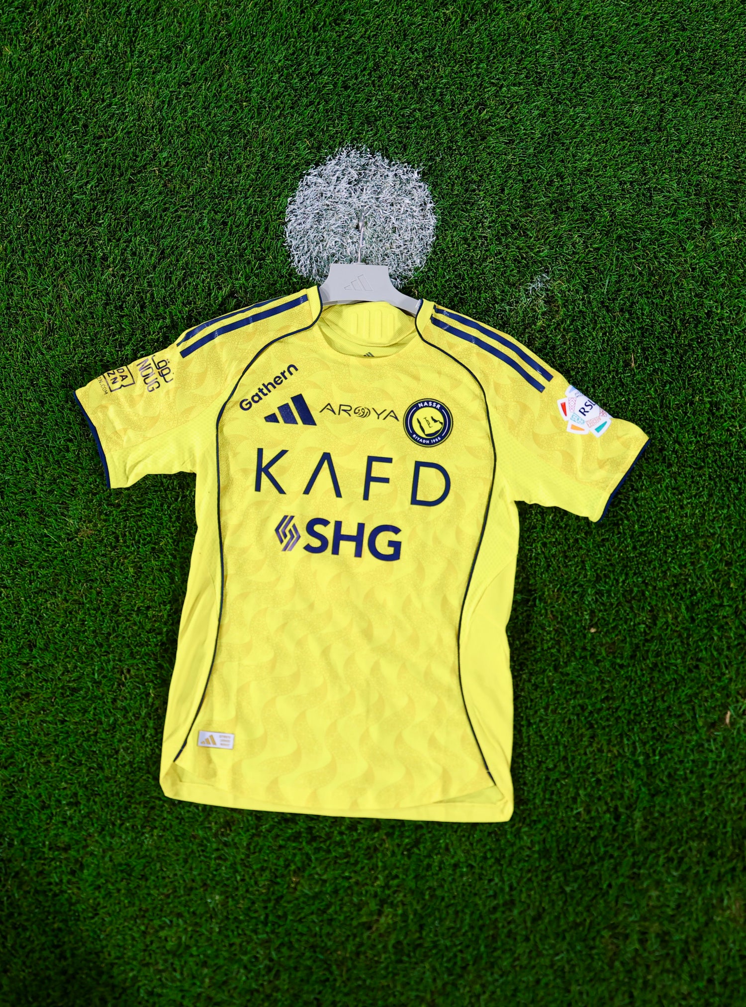 The badge meets the battlefield .